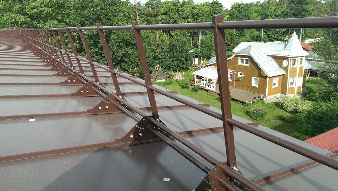 Кровельное ограждение Кровельное ограждение на фальц