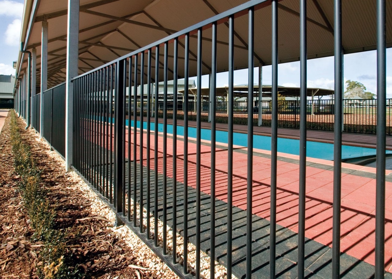 металлический забор в спб сварной металлический забор в спб